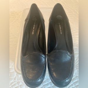 Bandolino Black Leather Shoes 8.5
